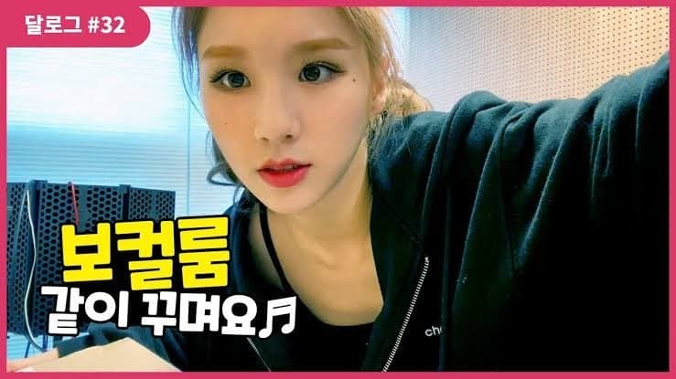 HeeJin #32