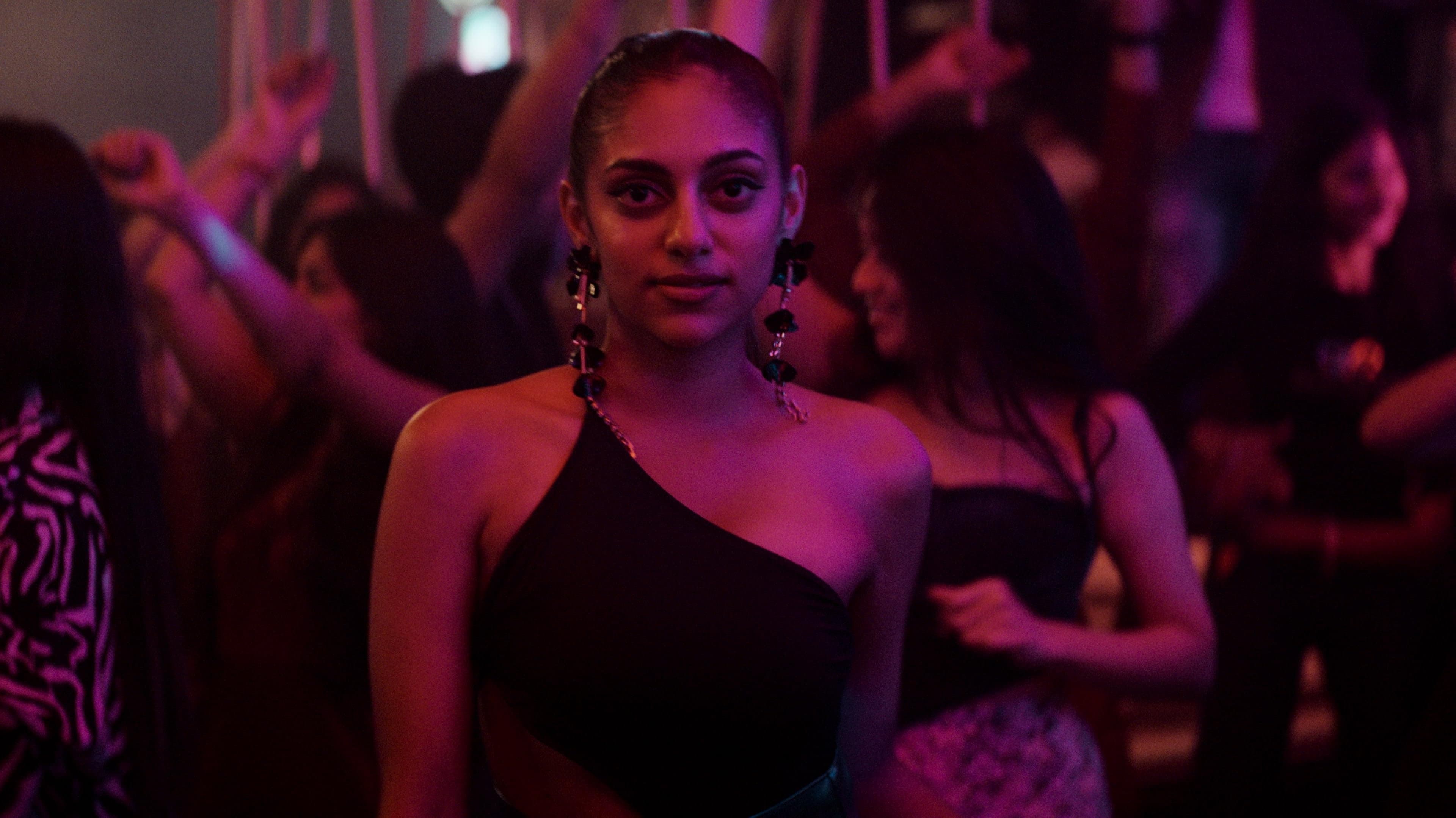 Paro Ki PG Party
