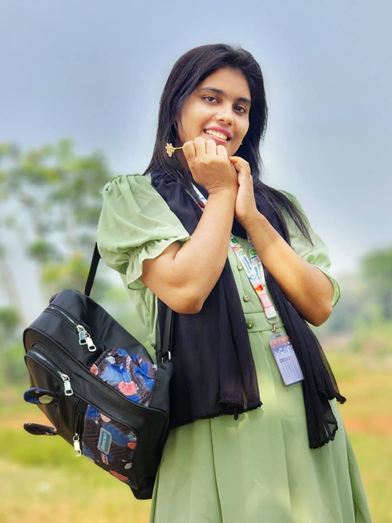 Akash Koto Dur